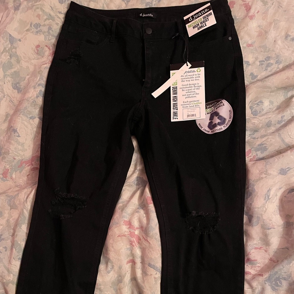 Size 14 NWT D Jean Distressed Skinny Jeans